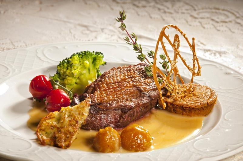 Chateau Des Monthairons Hotel Restaurant Gastromaison Spa Privatif Les Monthairons Dış mekan fotoğraf