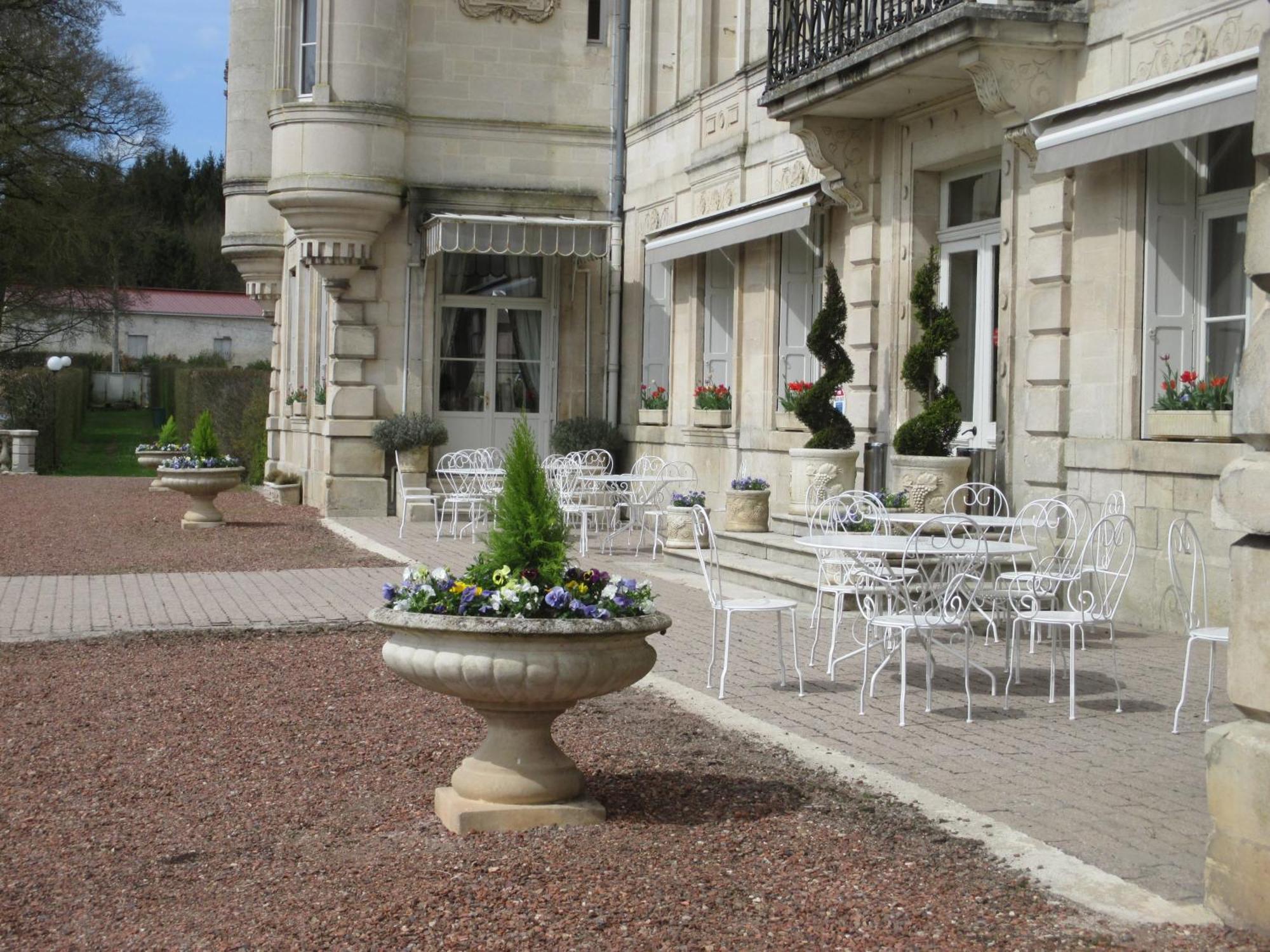 Chateau Des Monthairons Hotel Restaurant Gastromaison Spa Privatif Les Monthairons Dış mekan fotoğraf